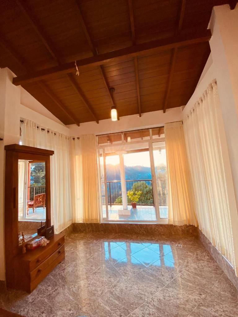 Kandyan View Homestay -Foreign Buitenkant foto